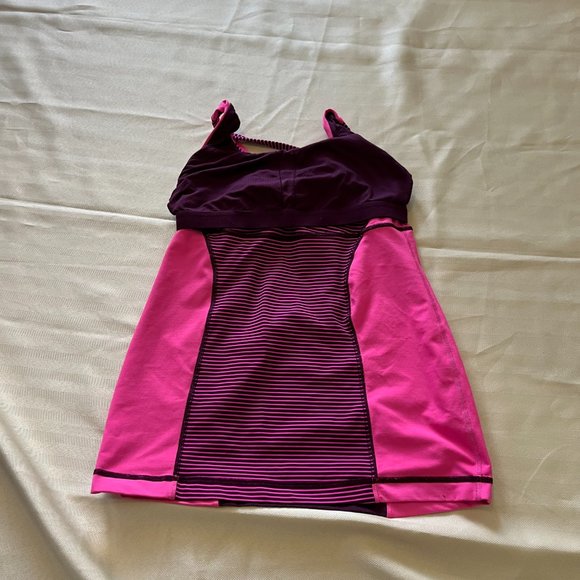 Lululemon Energy Tank - Picture 5 of 12